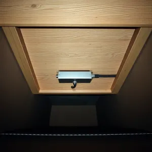 Jaki siłownik do klapy piwnicy