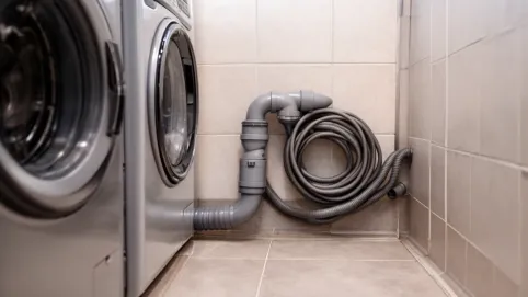 Podłączenie pralki i suszarki do jednego odpływu